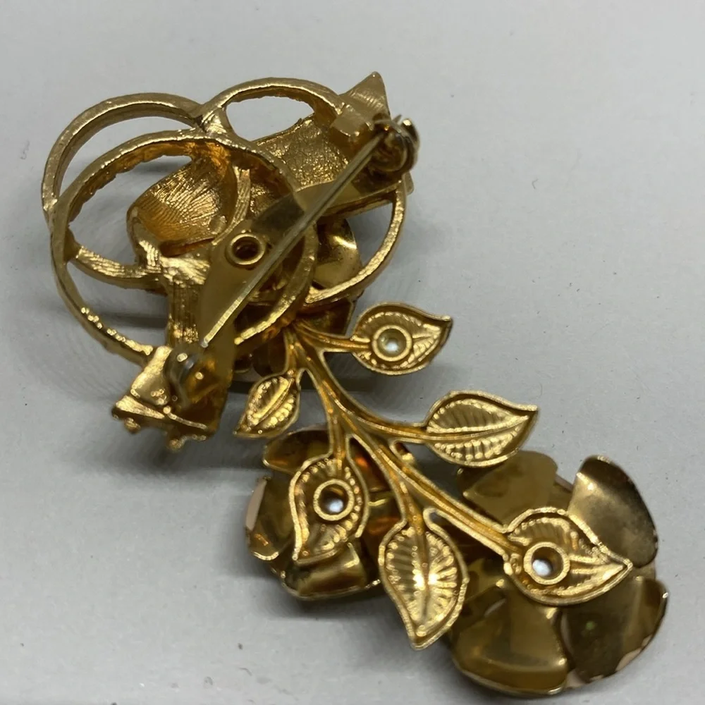 Vintage Floral Pearl Brooch​ - Picture 6 of 8